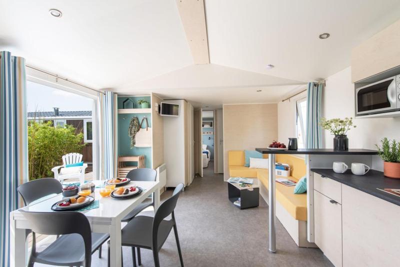 Camping Lou Broustaricq - Maeva Hotel Sanguinet Exterior photo